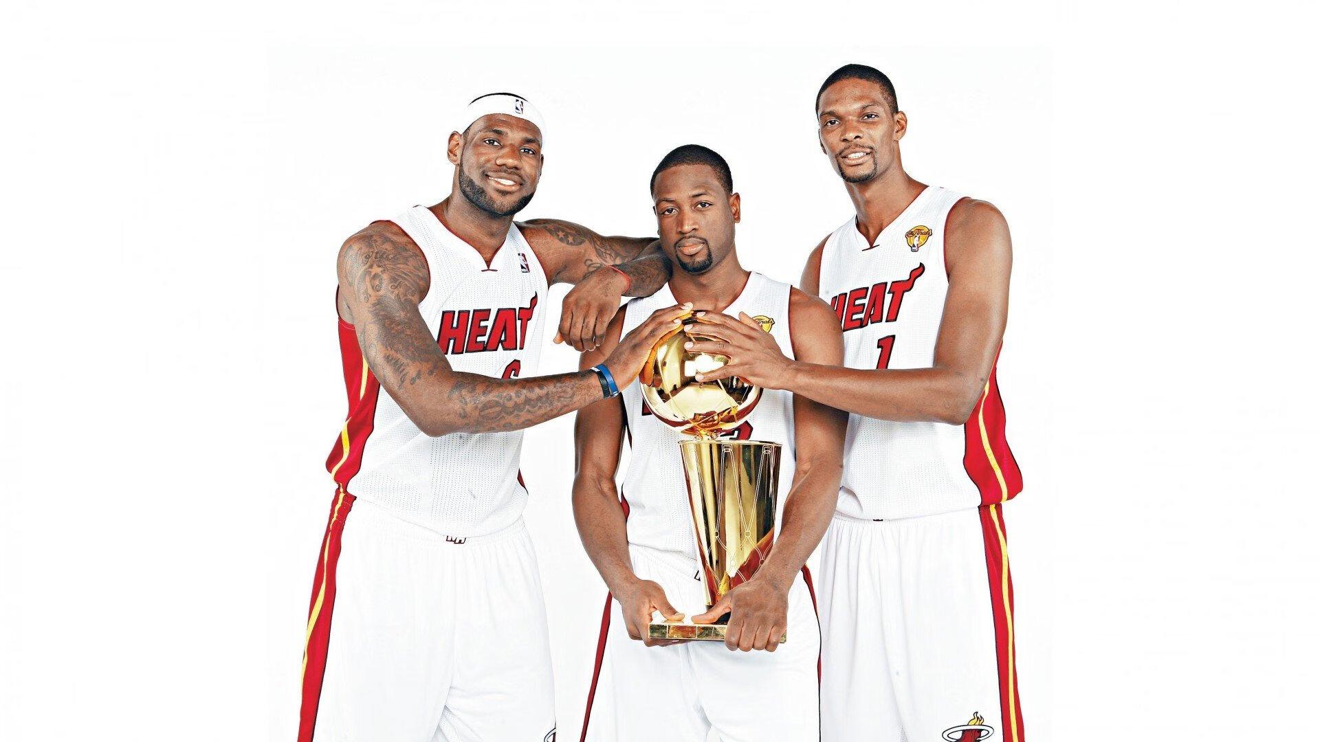 低薪高能！年薪仅321万前锋迎爆发 近四战场均22+8+双项命中率破五成